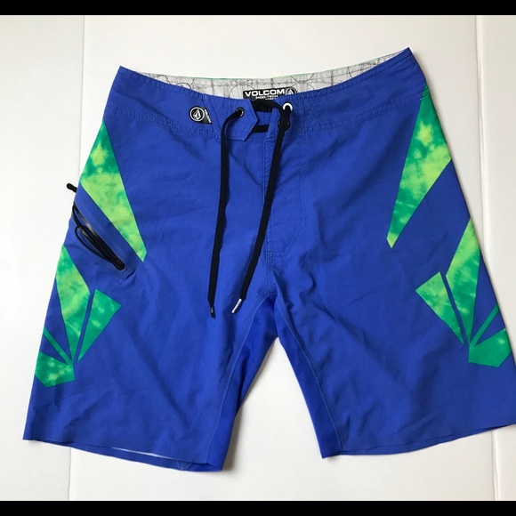 Volcom Mod Tech 4 Way Stretch Men’s Board Shorts - Picture 1 of 3